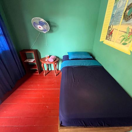 Valerie Emanuel Apartments Bocas Town Kültér fotó