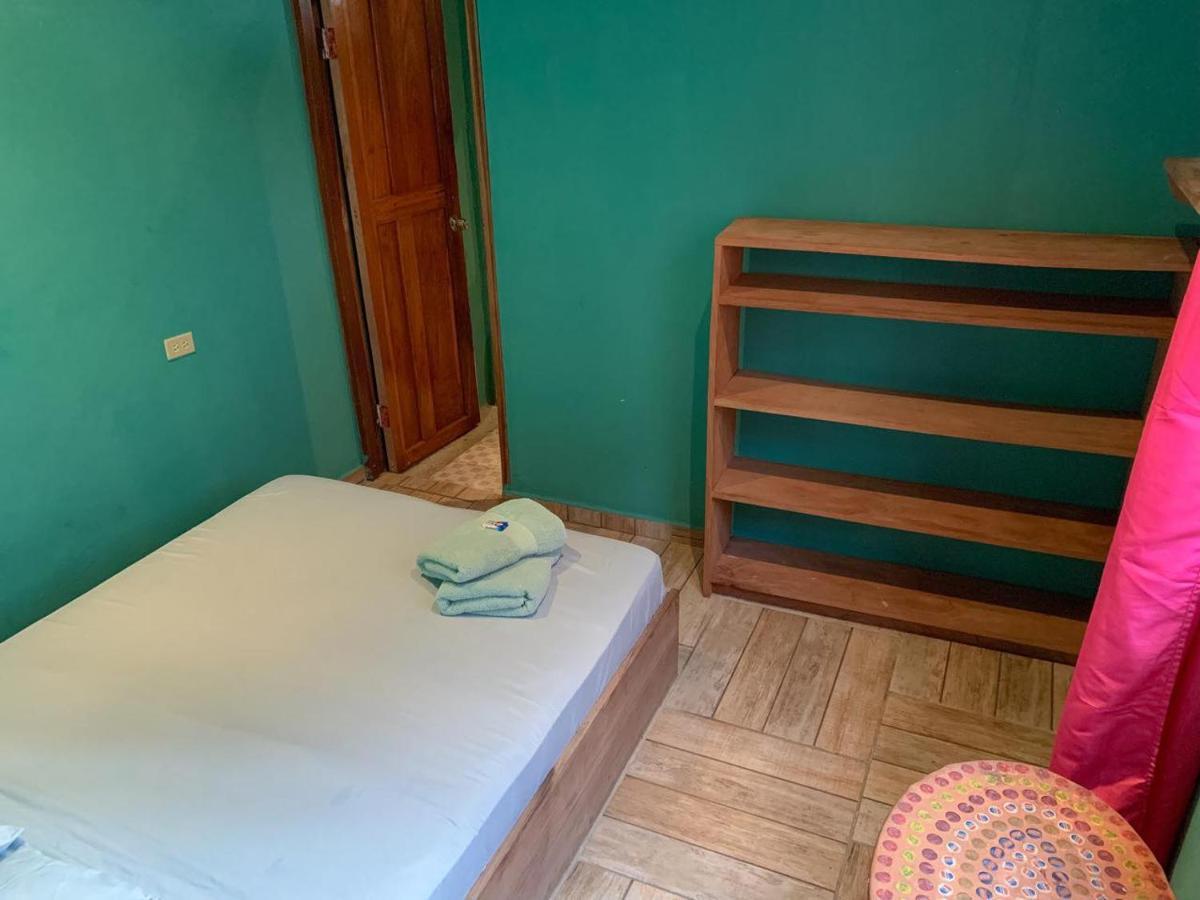 Valerie Emanuel Apartments Bocas Town Kültér fotó