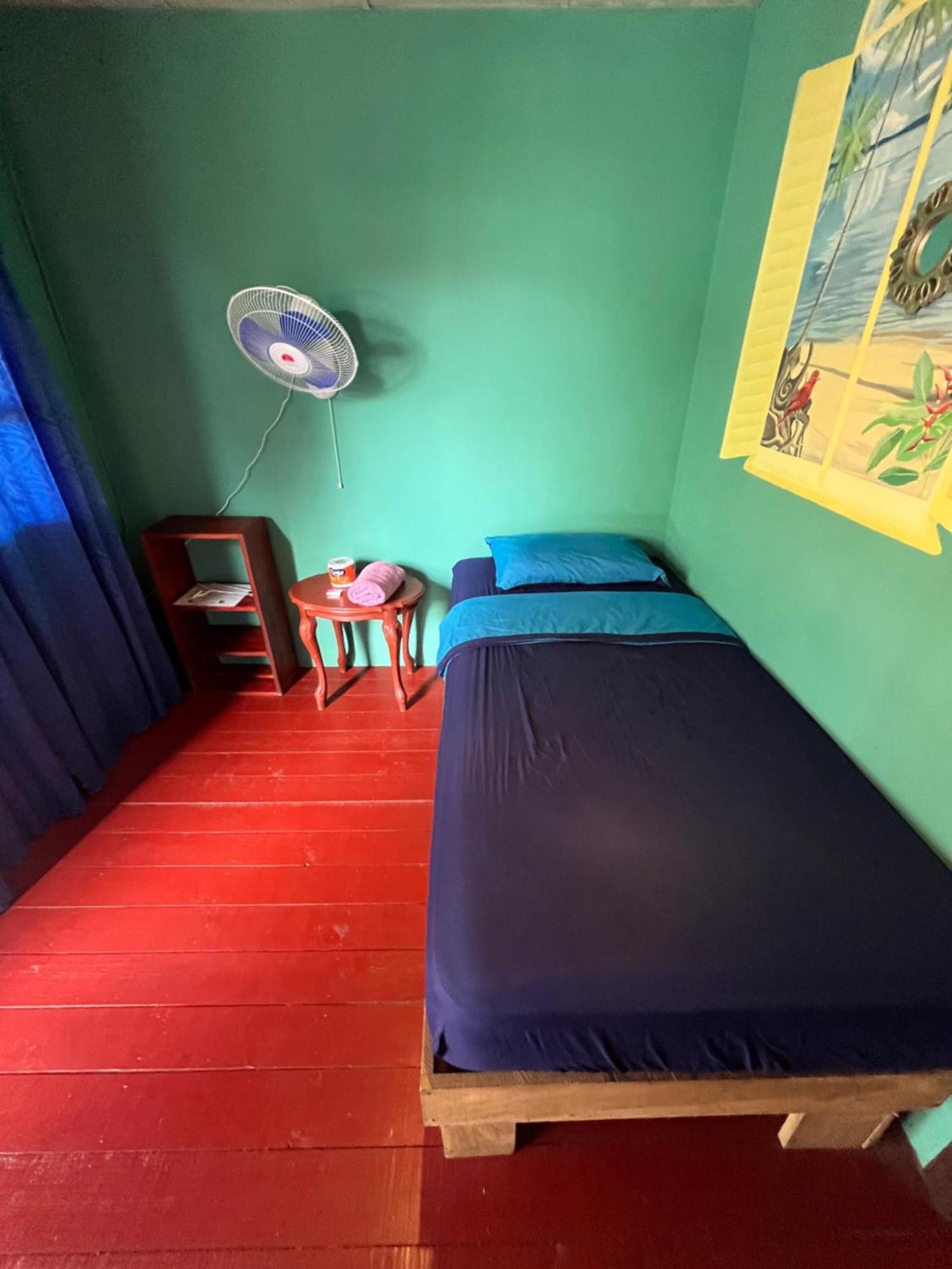 Valerie Emanuel Apartments Bocas Town Kültér fotó