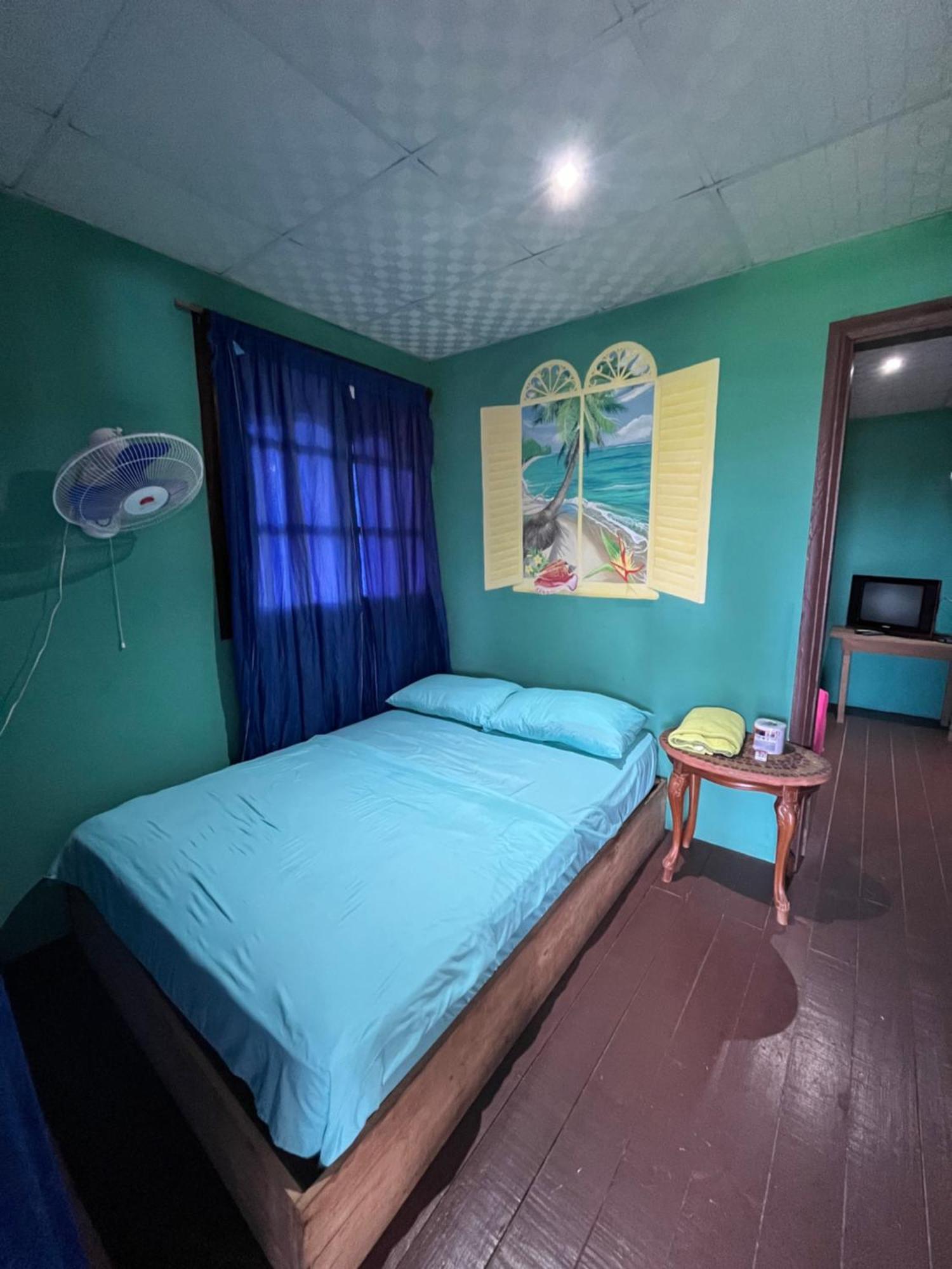 Valerie Emanuel Apartments Bocas Town Kültér fotó