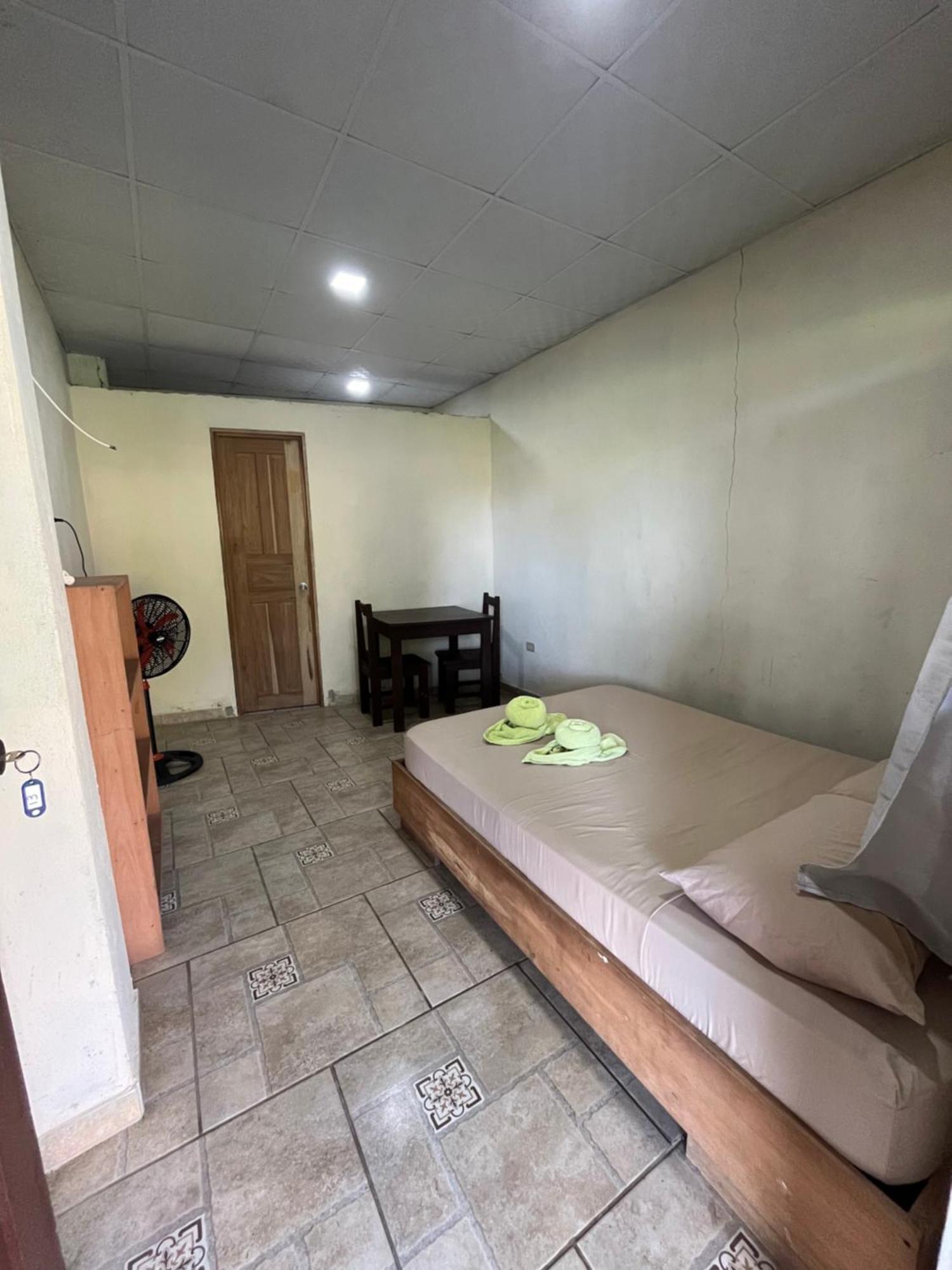 Valerie Emanuel Apartments Bocas Town Kültér fotó