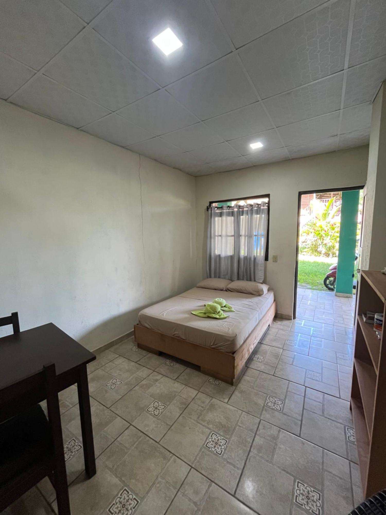 Valerie Emanuel Apartments Bocas Town Kültér fotó